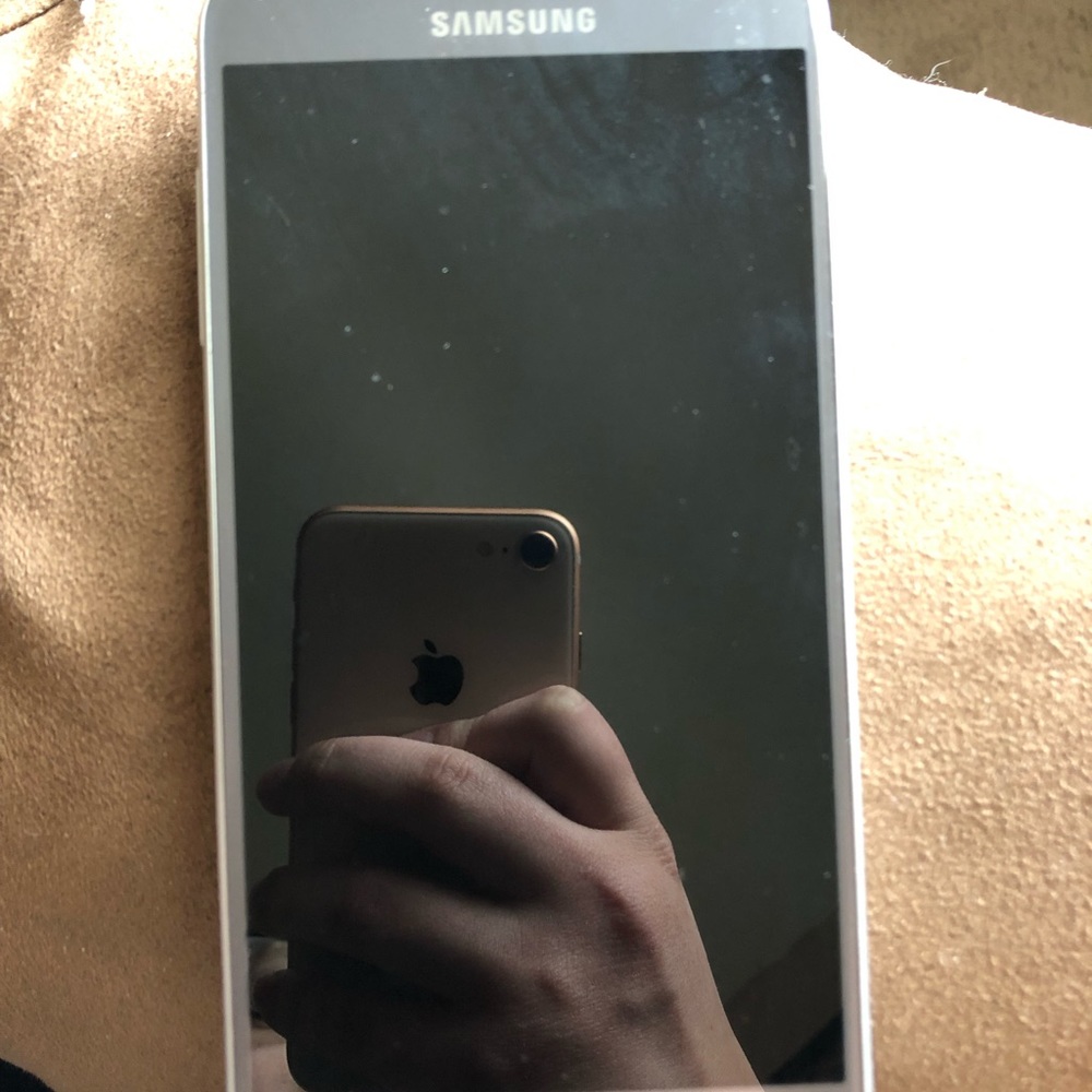 Samsung j7v
